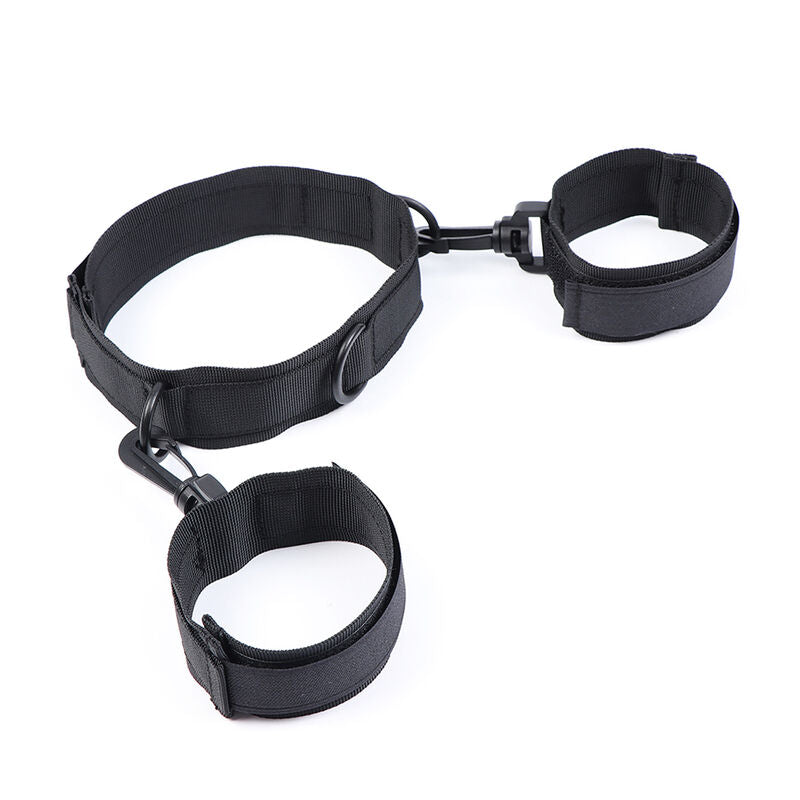 Collier en Nylon avec Retenues Poignets