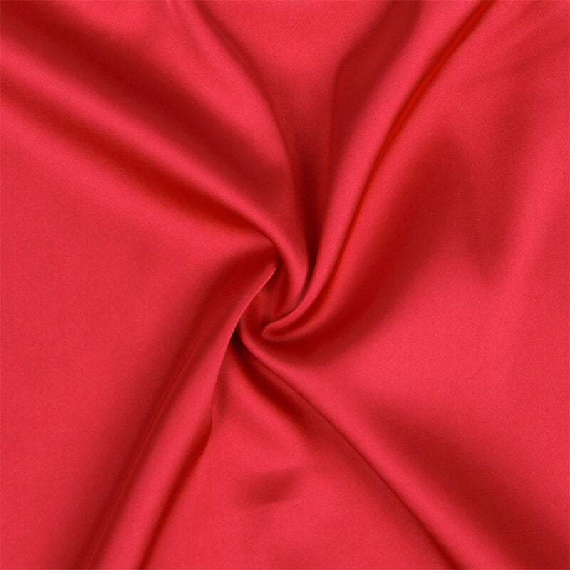Nuisette en Satin avec Dentelle rouge