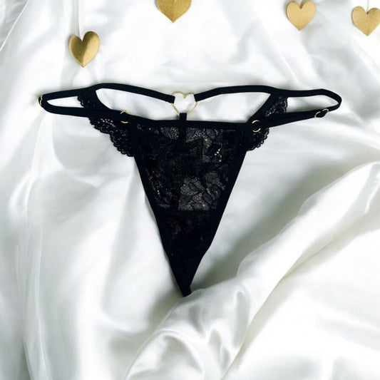 String Noir Dentelle avec Bijou Cœur Doré