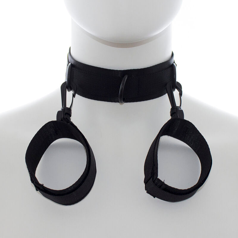 Collier en Nylon avec Retenues Poignets