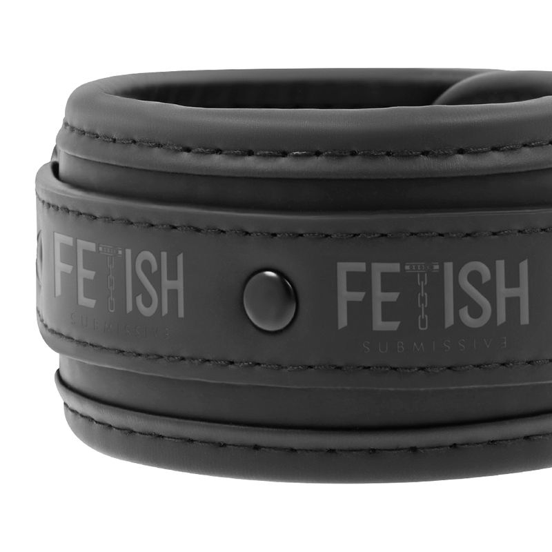 Position Maître avec Menottes Fetish Submissive
